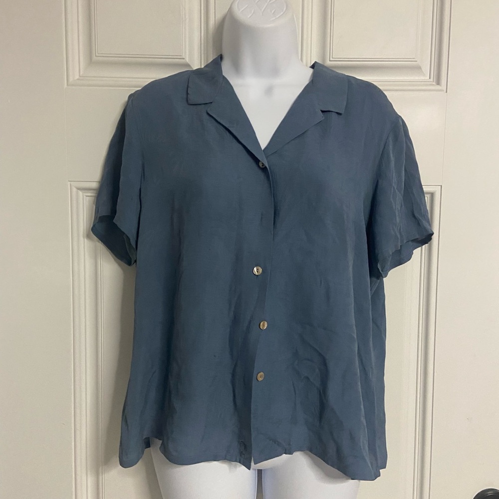 T40- TOMMY BAHAMA Slate Blue SILK Shirt